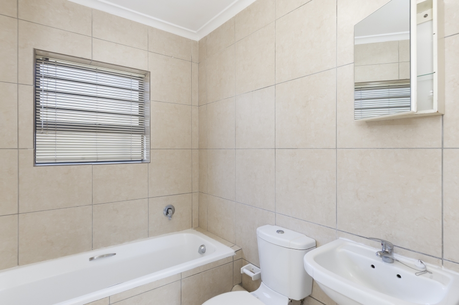 To Let 2 Bedroom Property for Rent in Audas Estate Western Cape